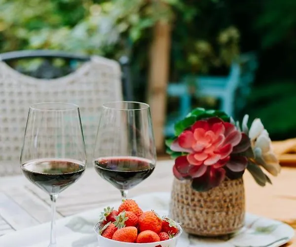 Acogedor Adosado Con Piscina