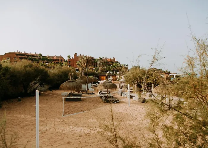 Acogedor Adosado Con Piscina