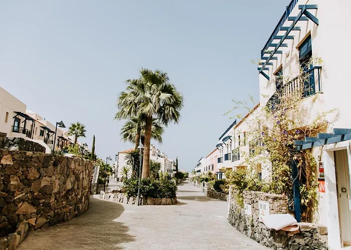 Acogedor Adosado Con Piscina بالم مار